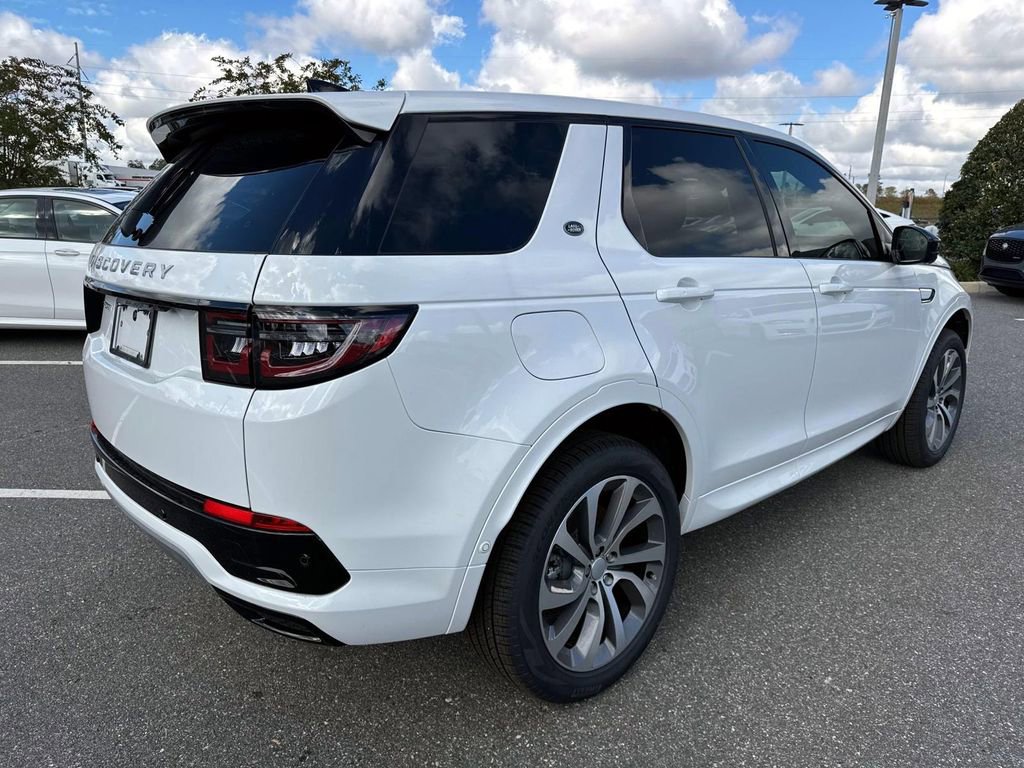Used 2025 Land Rover Discovery Sport S image 6