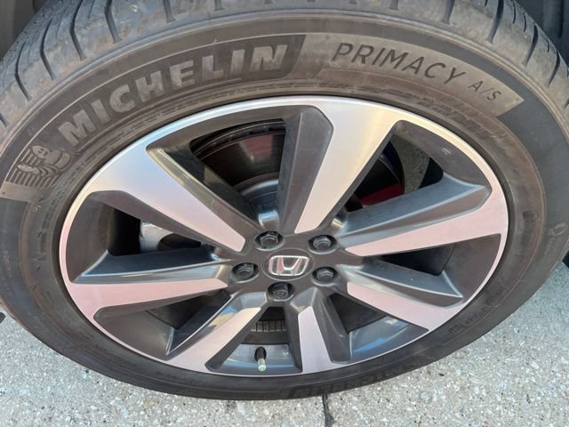 Used 2023 Honda Pilot Touring image 9