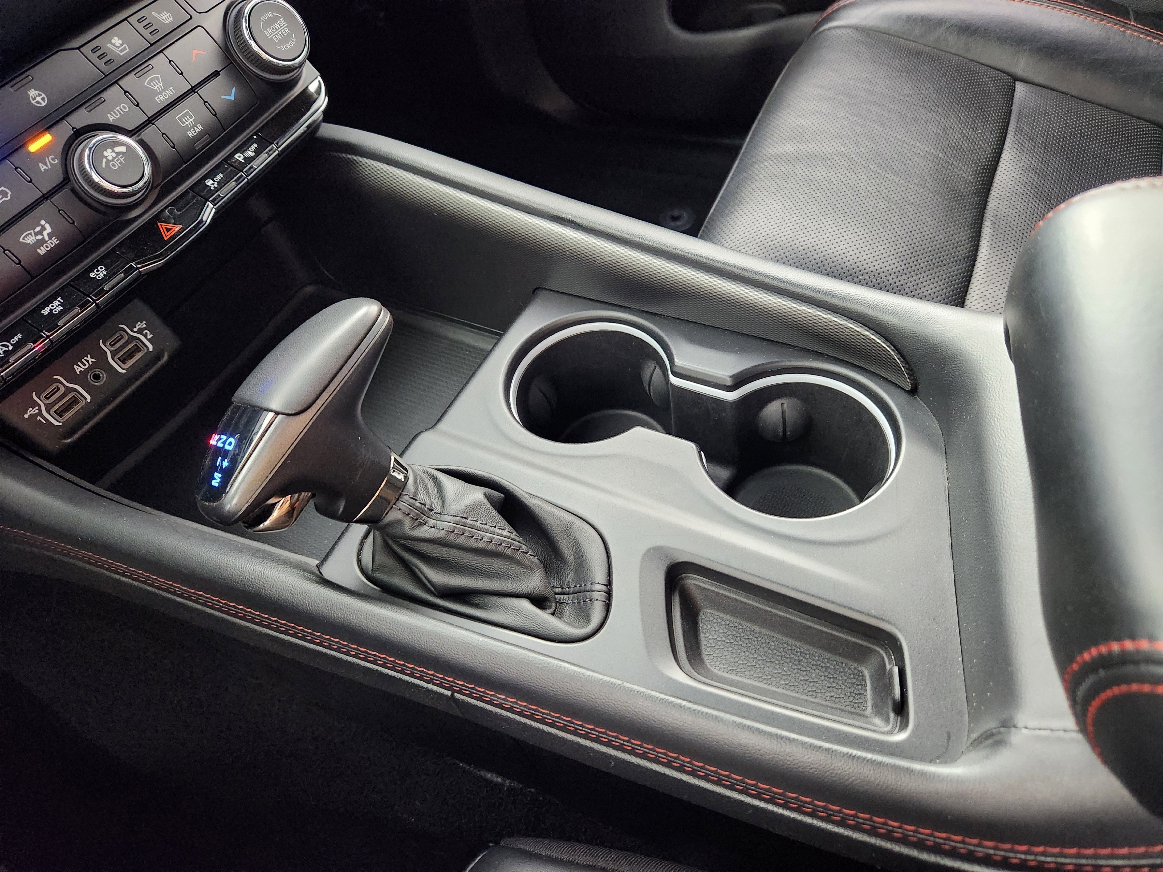 Used 2024 Dodge Durango GT AWD/4WD image 25