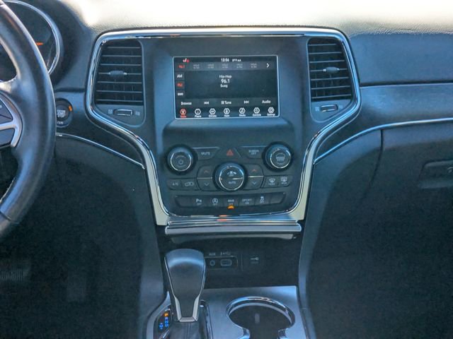 Used 2018 Jeep Grand Cherokee Limited image 19