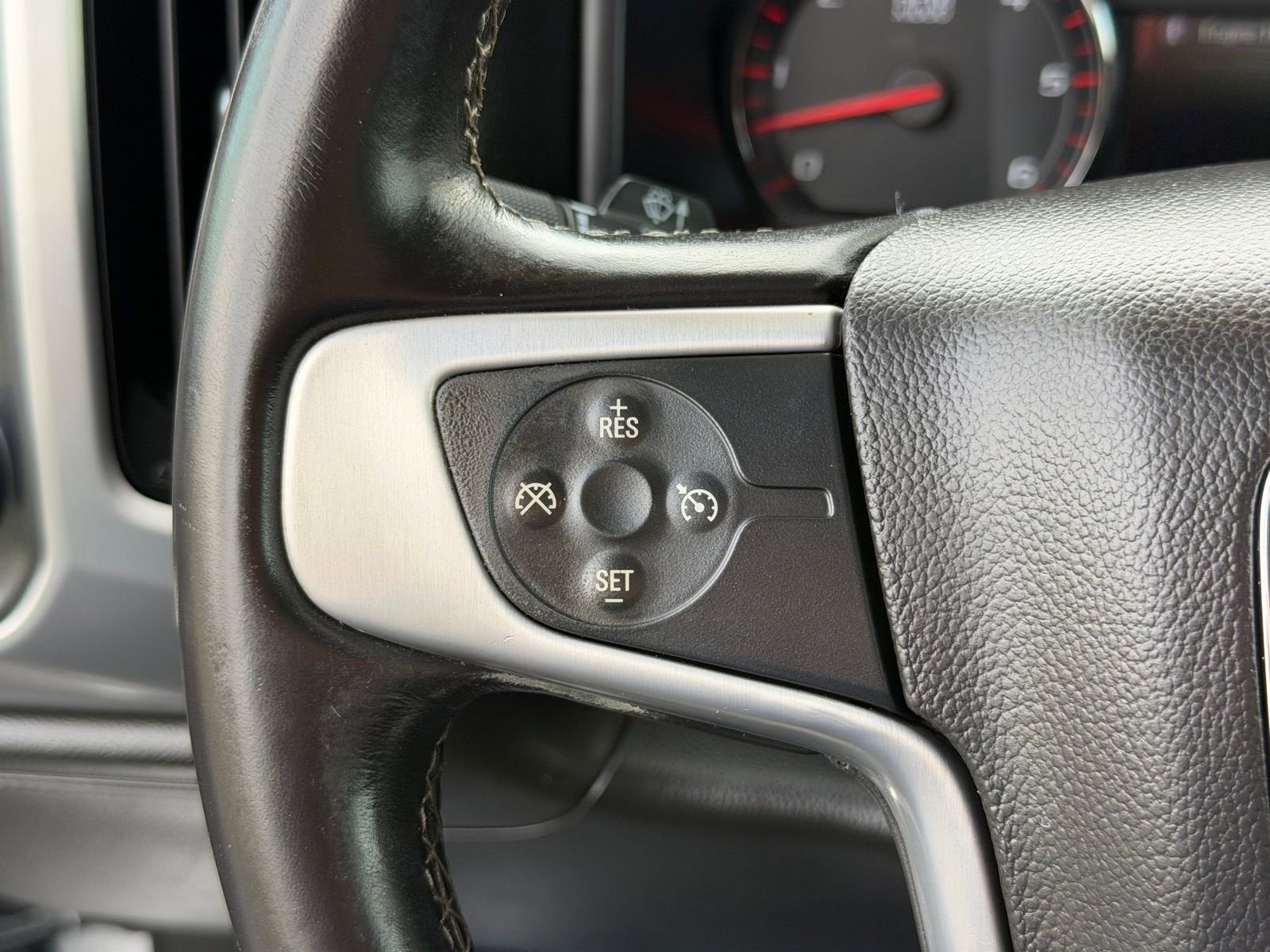 Used 2015 GMC Sierra 1500 SLE w/ SLE Value Package image 18