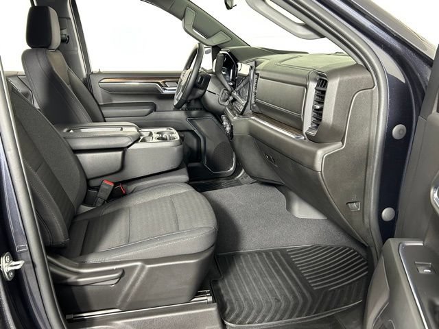 Used 2024 Chevrolet Silverado 1500 RST w/ Z71 Off-Road Package AWD/4WD image 17