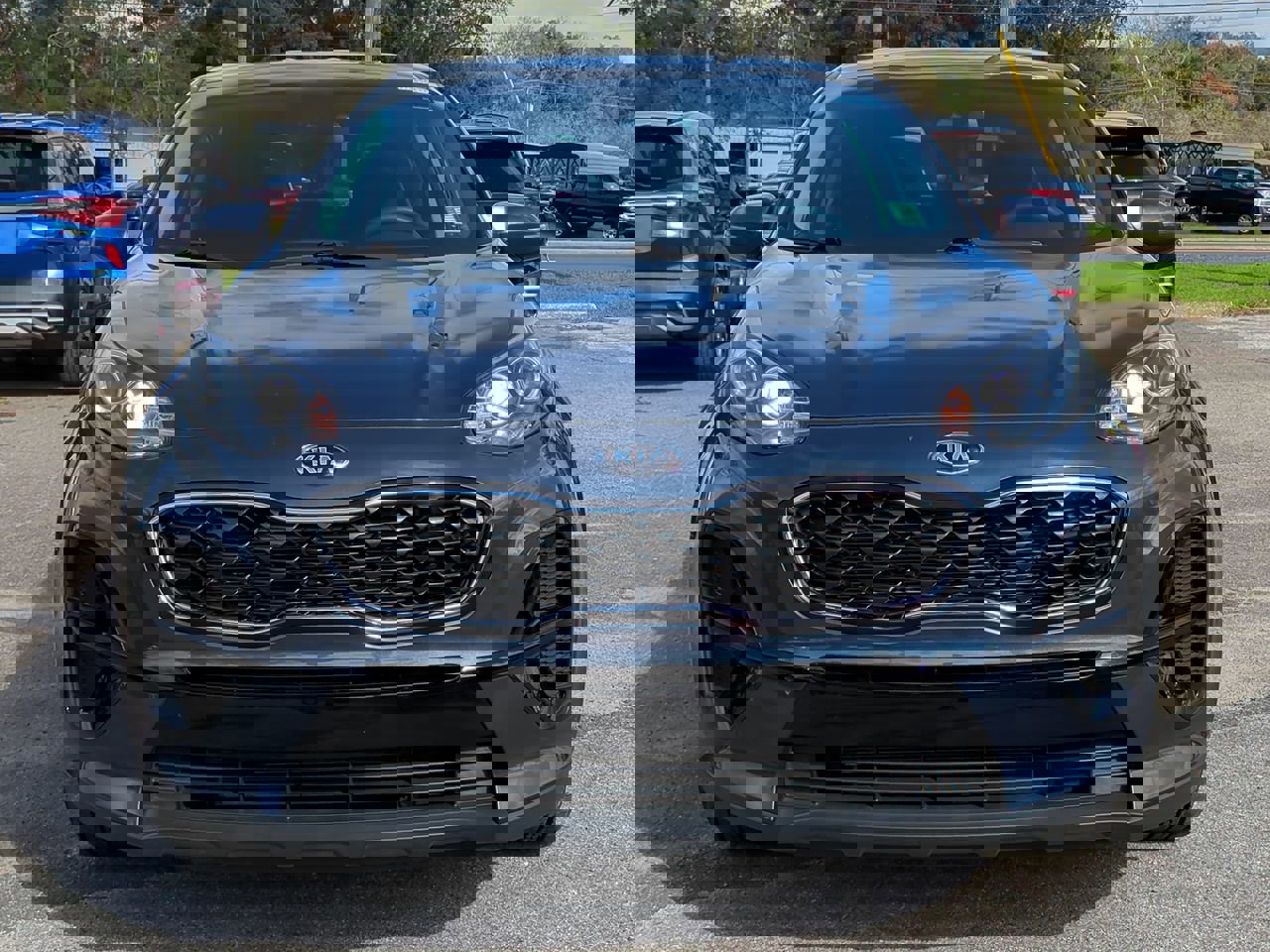 Certified 2022 Kia Sportage LX w/ LX FWD Value Edition Package image 9