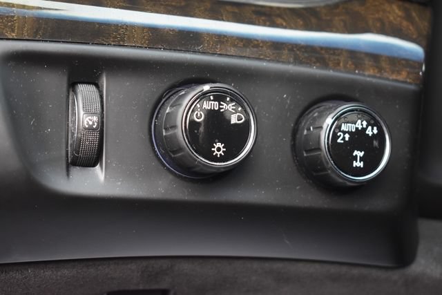 Certified 2019 Cadillac Escalade ESV Platinum AWD/4WD image 34