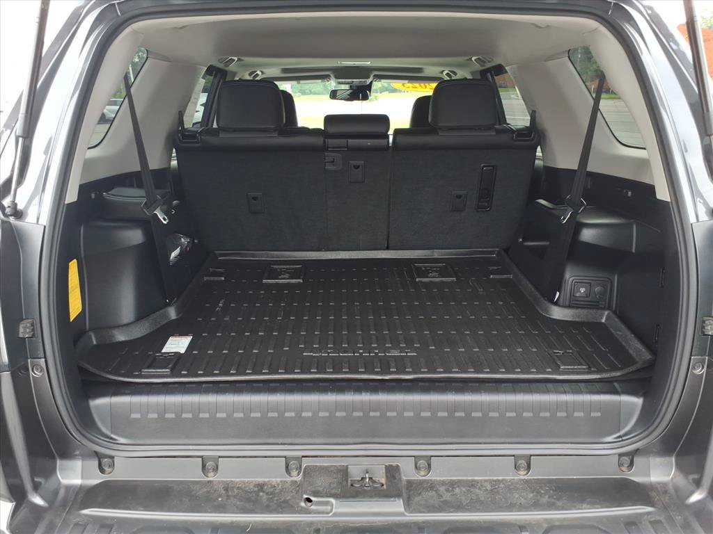 Used 2023 Toyota 4Runner SR5 Premium w/ Moonroof Package AWD/4WD image 11