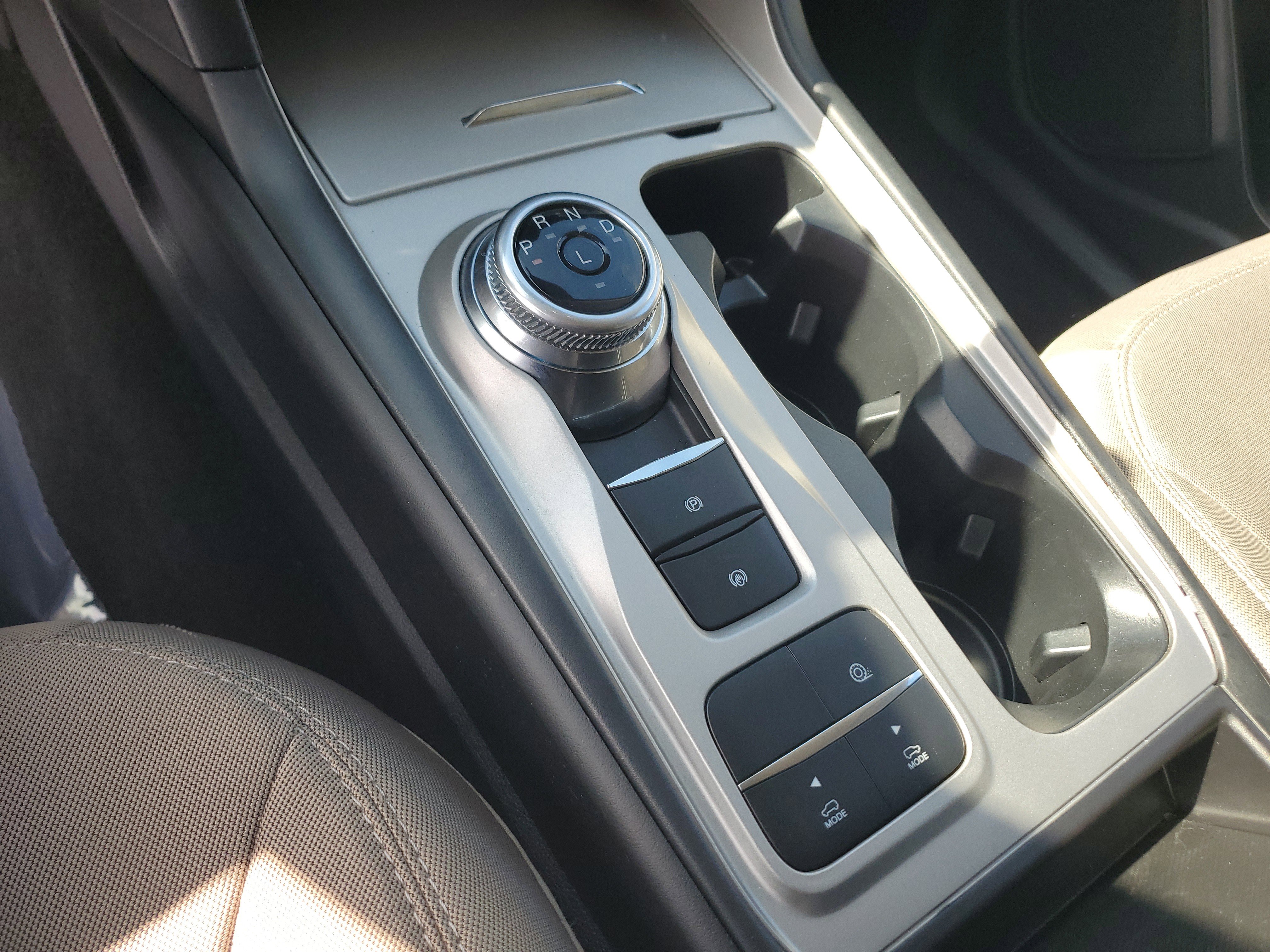 Used 2022 Ford Explorer XLT image 27