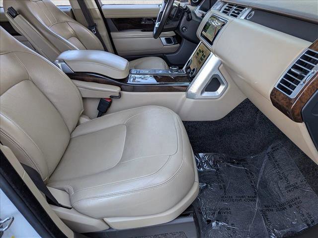 Used 2020 Land Rover Range Rover HSE image 28