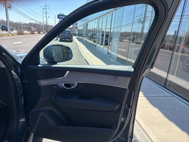 Certified 2025 Volvo XC90 B6 Plus image 12