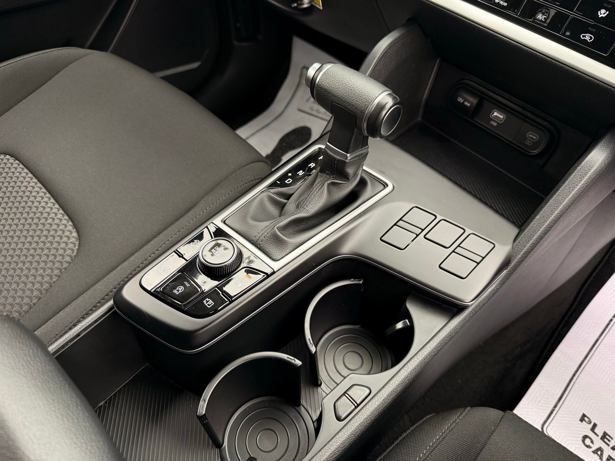 Used 2024 Kia Sportage LX image 16