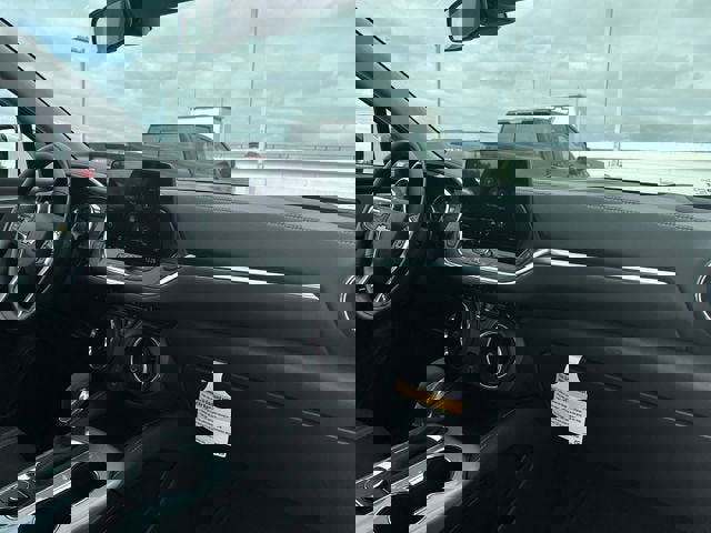 New 2025 Chevrolet Blazer LT image 29