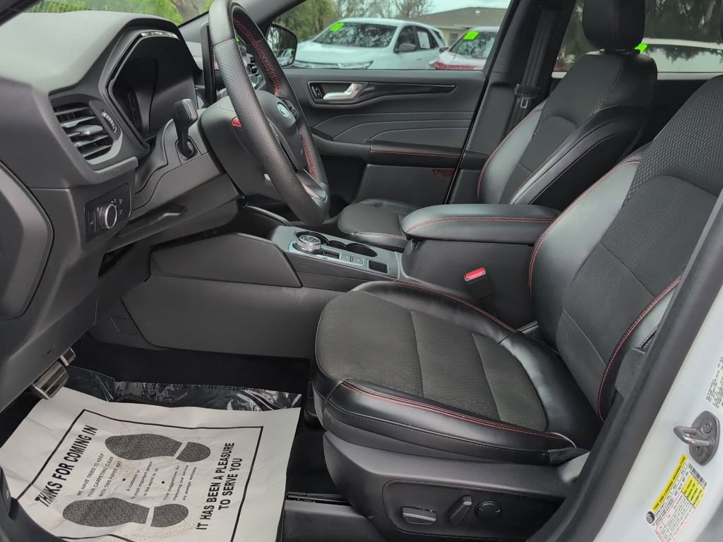 Used 2023 Ford Escape ST-Line w/ Tech Pack #1 FWD image 8