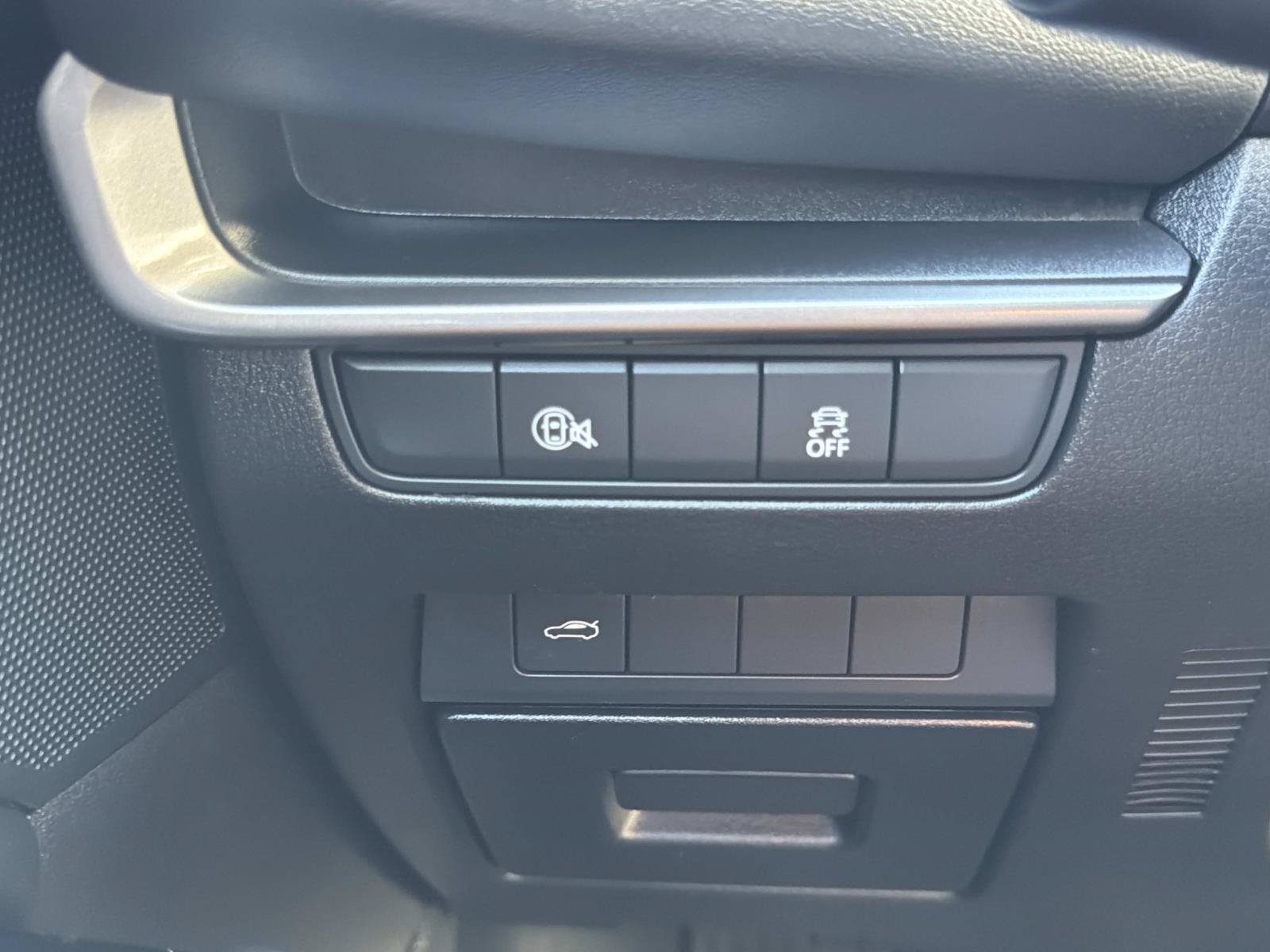 Used 2024 MAZDA MAZDA3 s FWD image 27