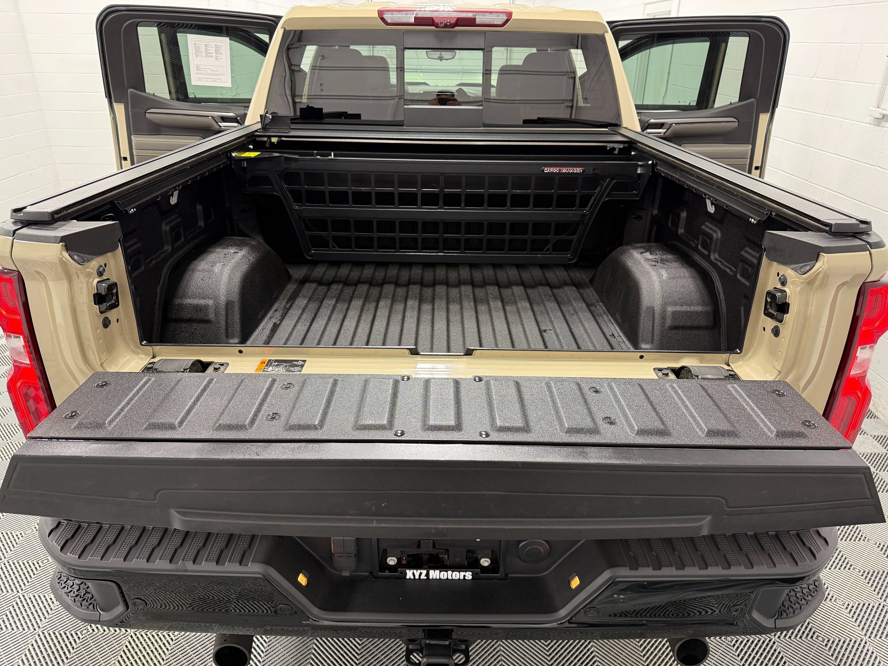 Used 2022 Chevrolet Silverado 1500 ZR2 w/ Technology Package AWD/4WD image 35