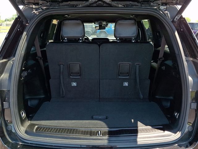 Used 2024 Jeep Grand Cherokee L Laredo AWD/4WD image 27