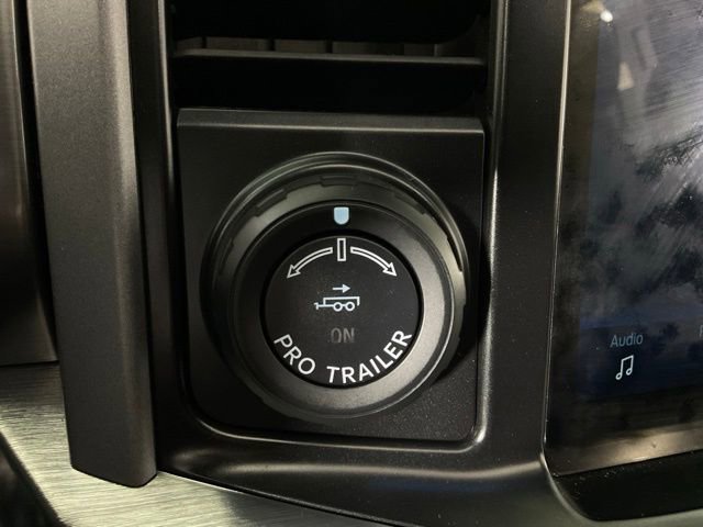 Used 2021 Ford F150 Lariat w/ Equipment Group 502A High image 24