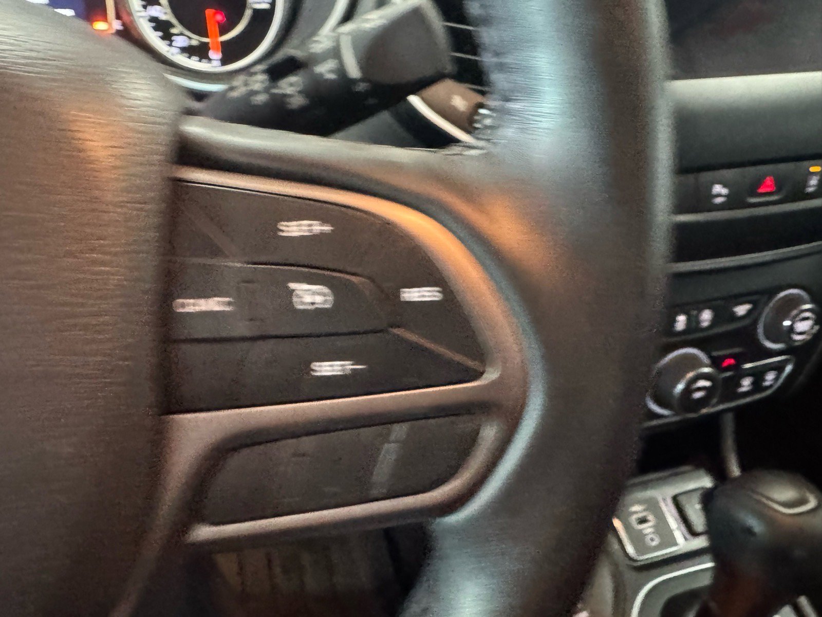 Used 2021 Jeep Cherokee Latitude Lux image 26