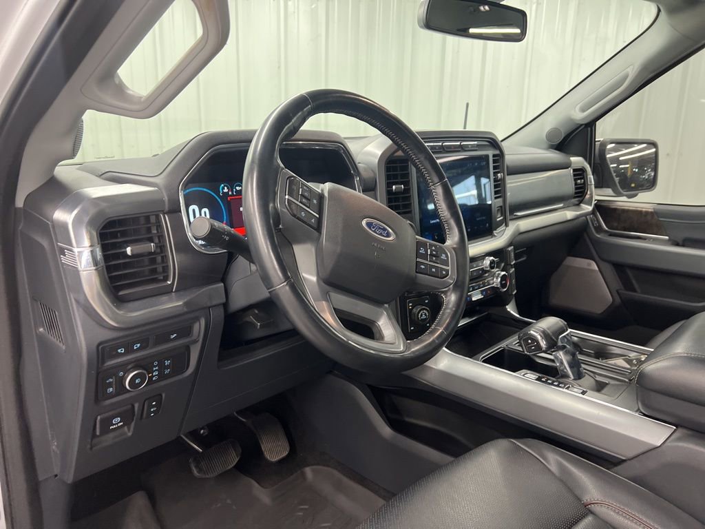 Used 2022 Ford F150 Lariat w/ Max Trailer Tow Package image 18