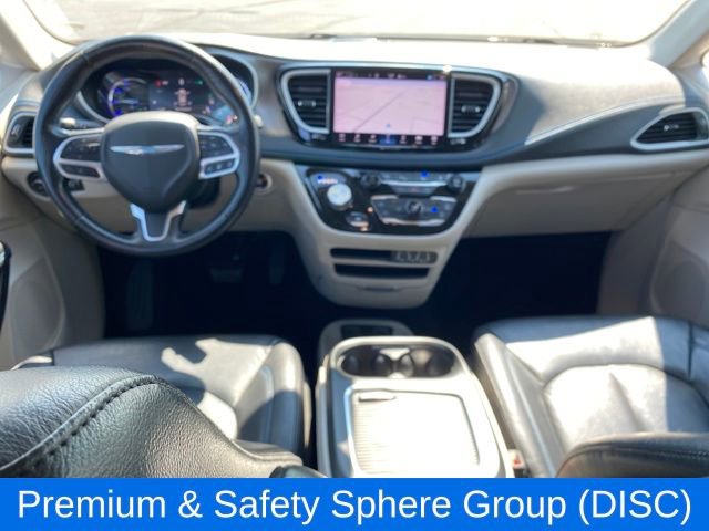 Used 2021 Chrysler Pacifica Touring-L image 5