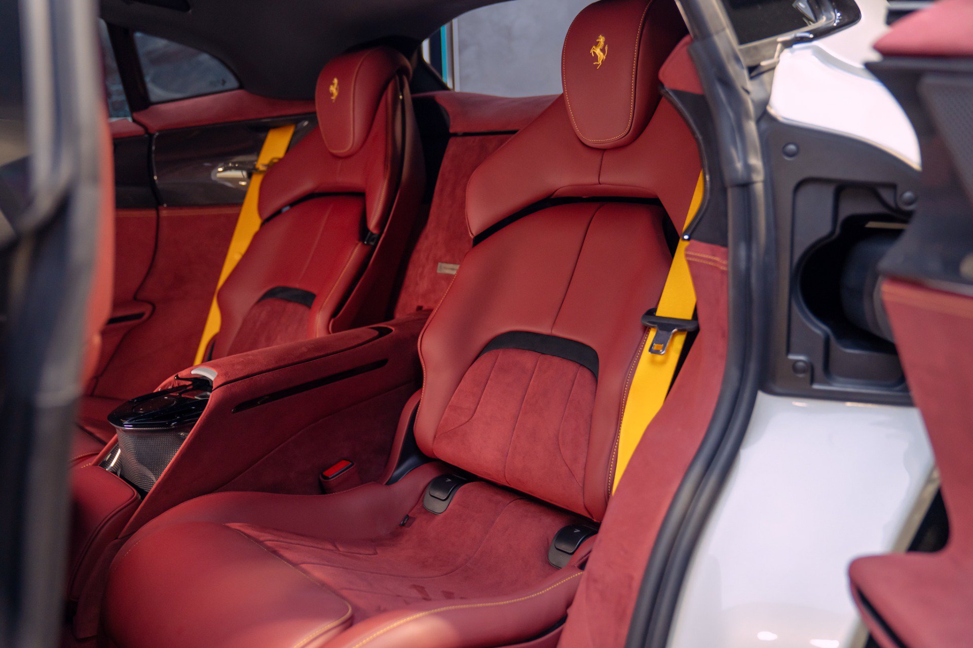 Used 2025 Ferrari Purosangue AWD/4WD image 5