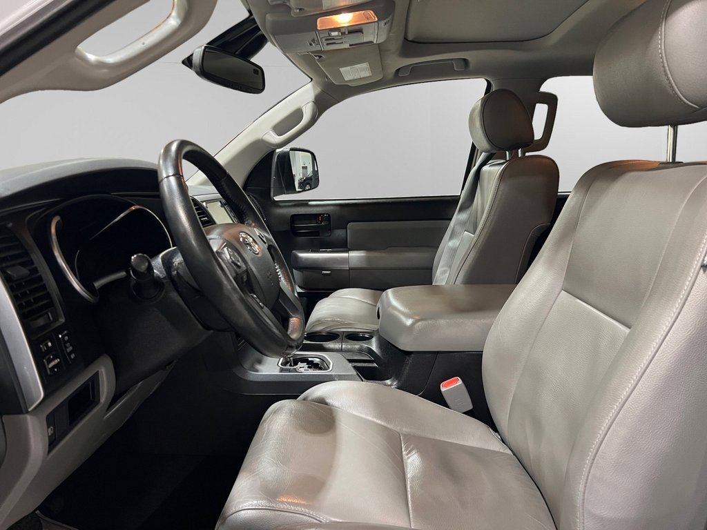 Used 2021 Toyota Sequoia SR5 w/ Premium Package image 24