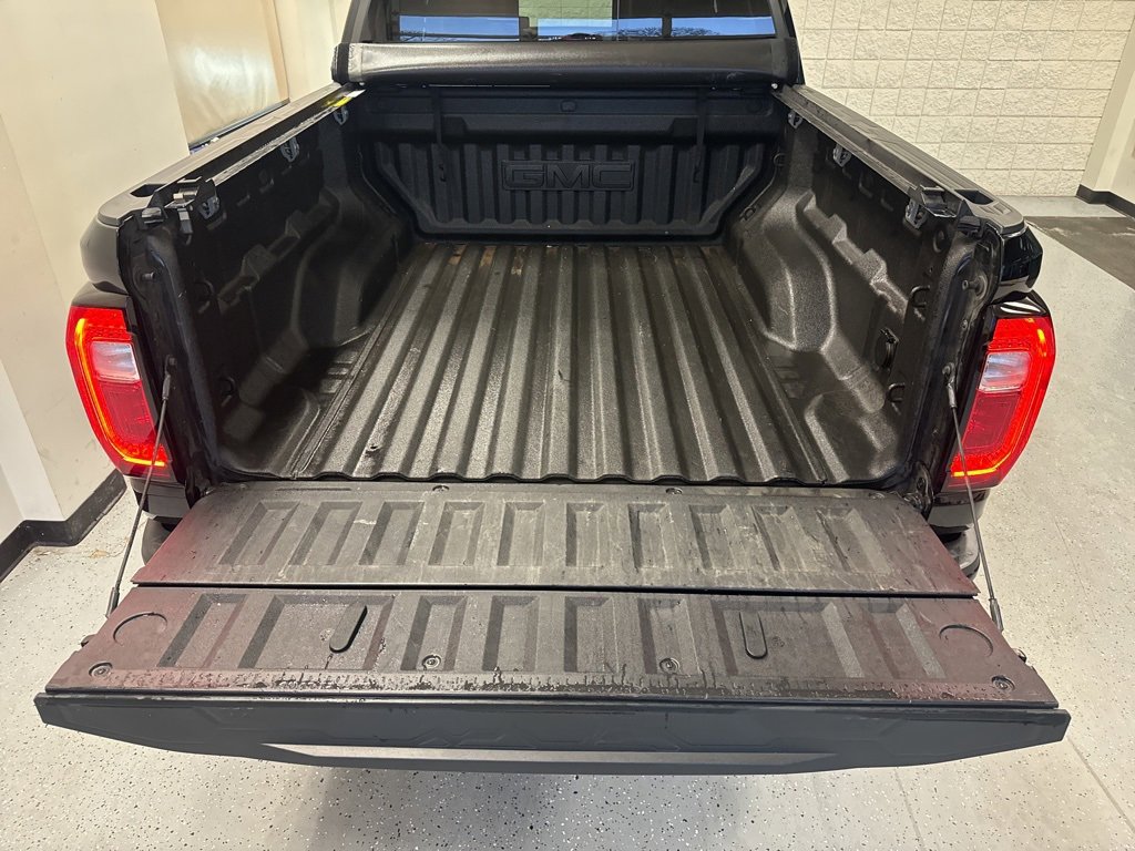Used 2023 GMC Canyon AT4 w/ AT4 Premium Package image 10