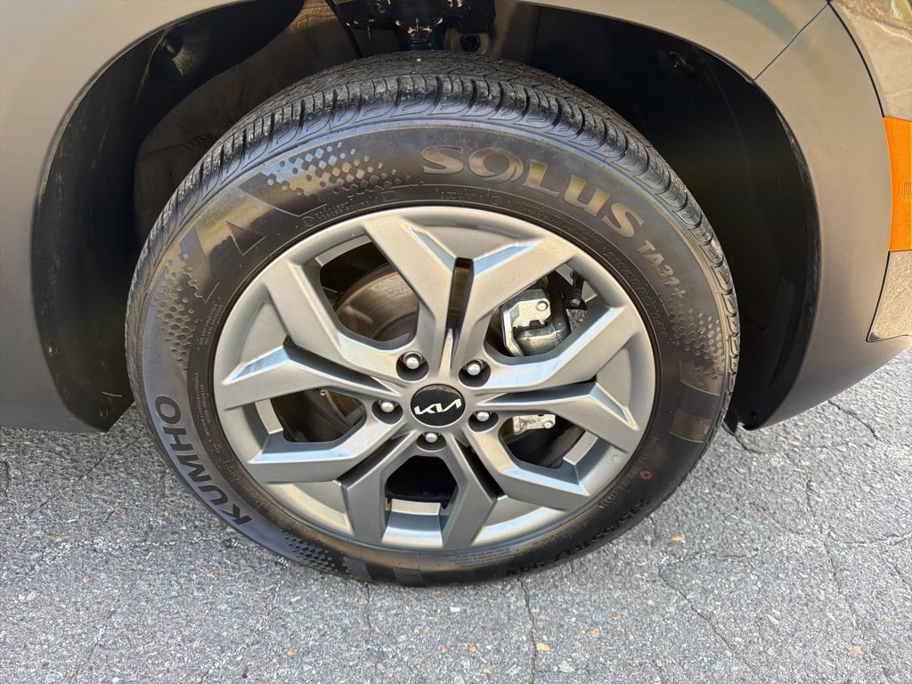 Used 2026 Kia Seltos EX FWD image 9