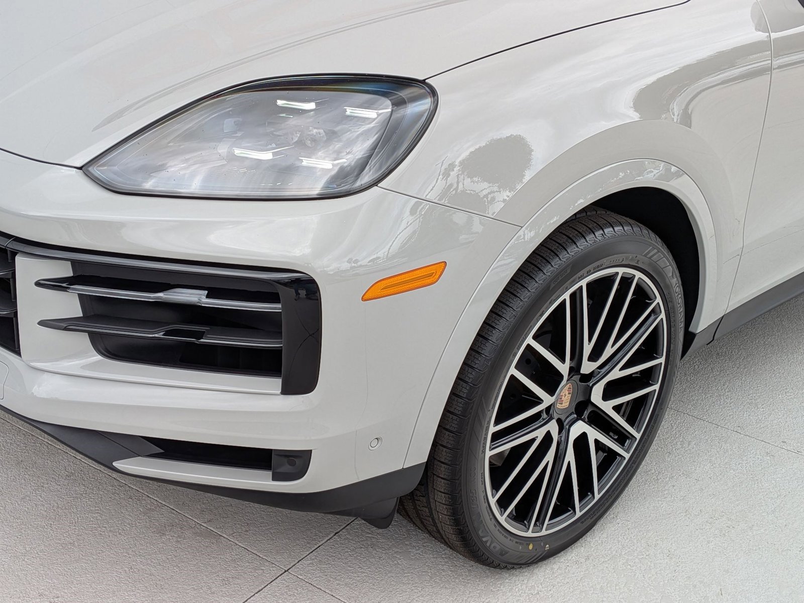 New 2026 Porsche Cayenne AWD/4WD image 12