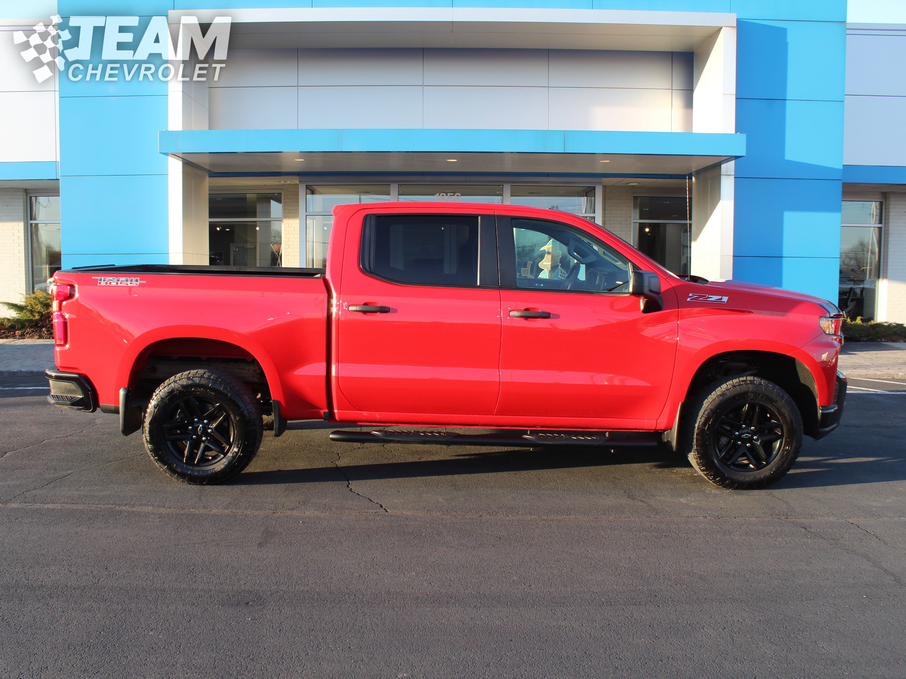 Used 2021 Chevrolet Silverado 1500 Custom Trail Boss image 3