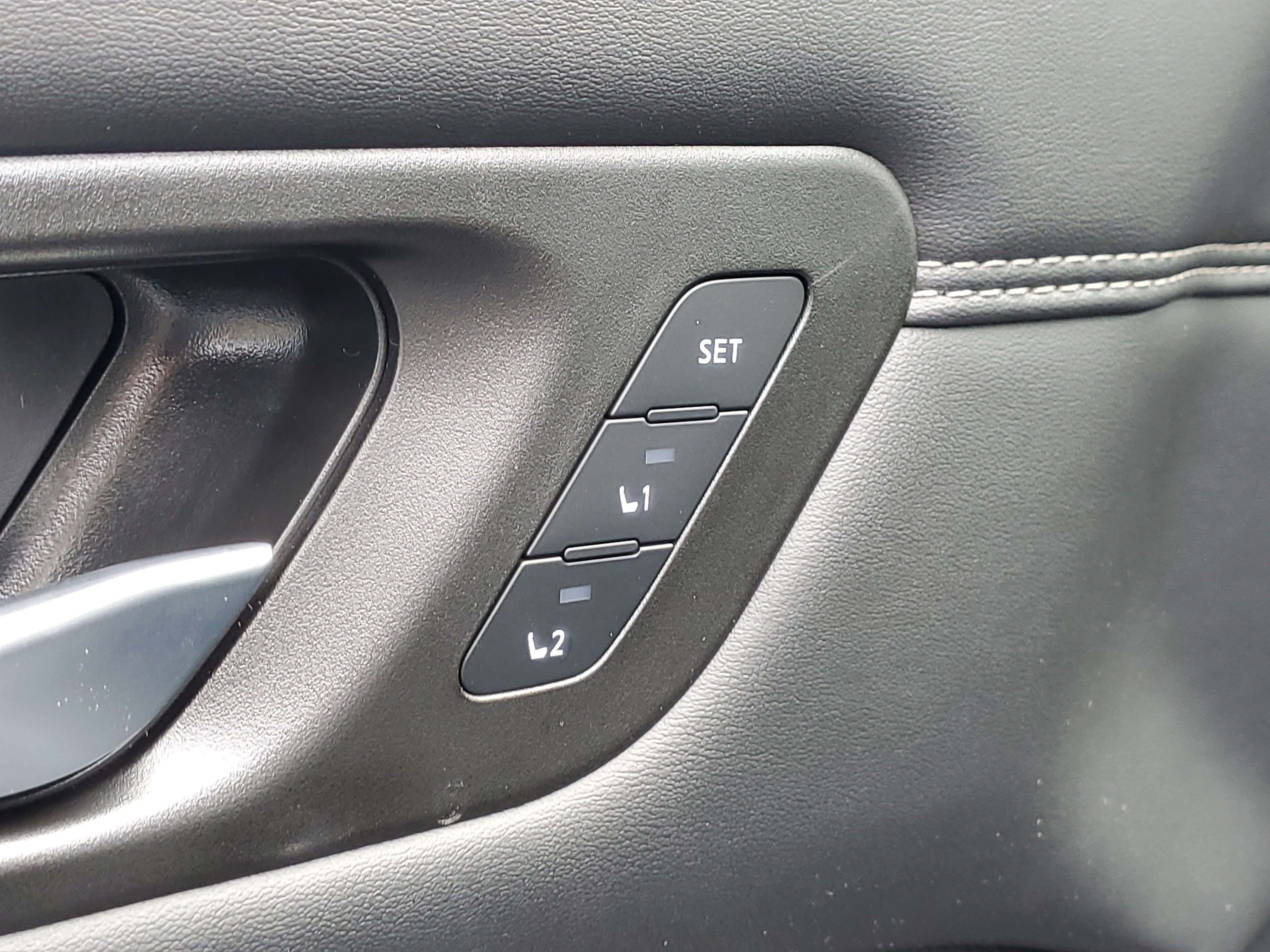 New 2026 Nissan Pathfinder Platinum image 25