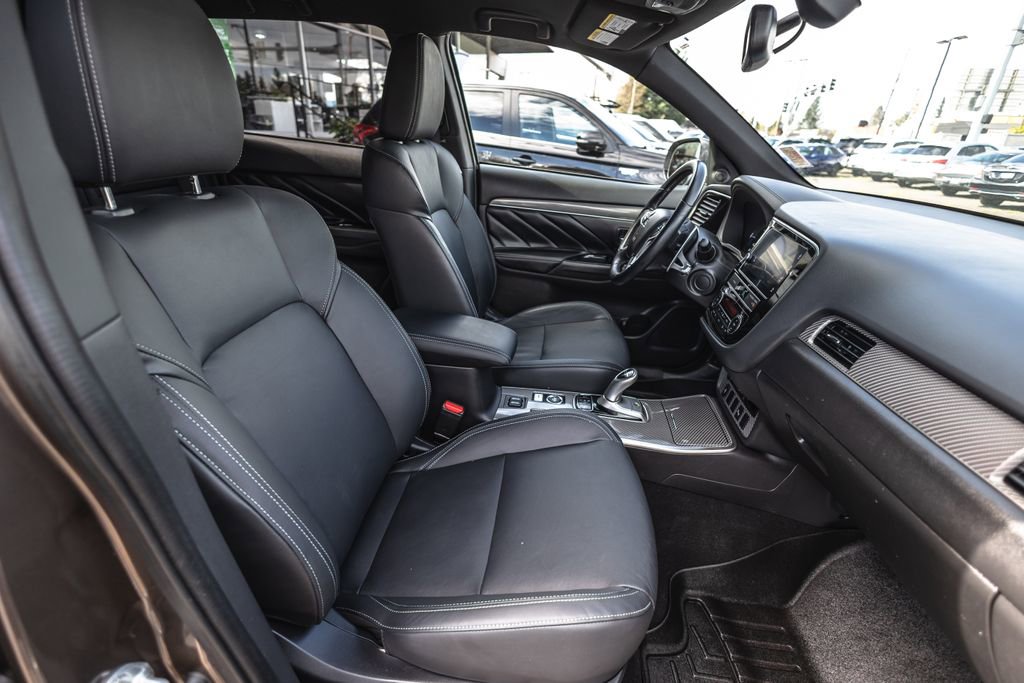 Used 2019 Mitsubishi Outlander SEL image 29
