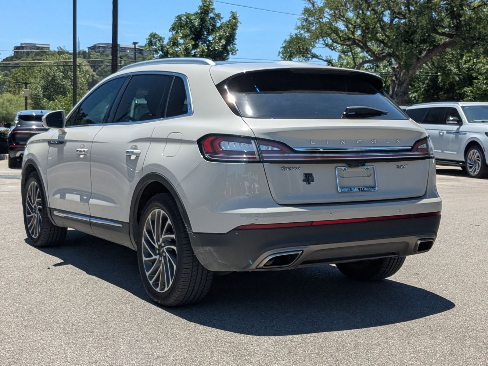 Used 2020 Lincoln Nautilus Reserve w/ Cargo Utility Package FWD image 4