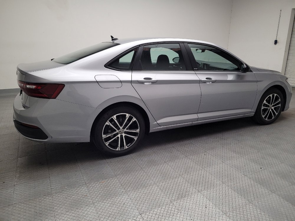 Used 2025 Volkswagen Jetta Sport FWD image 10