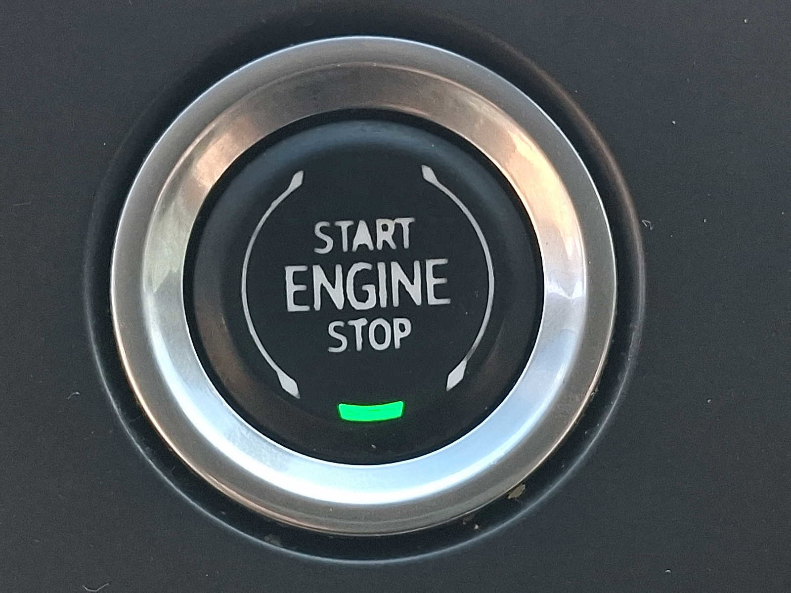 Used 2020 Chevrolet Blazer LT FWD image 23