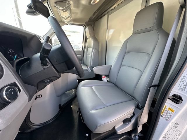 New 2026 Ford E-450 and Econoline 450 Super Duty w/ Power Equipment Group RWD image 15