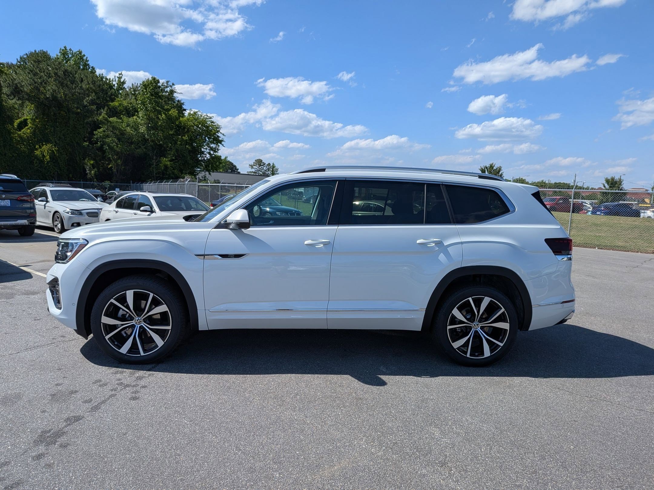 New 2026 Volkswagen Atlas SEL Premium R-Line AWD/4WD image 6