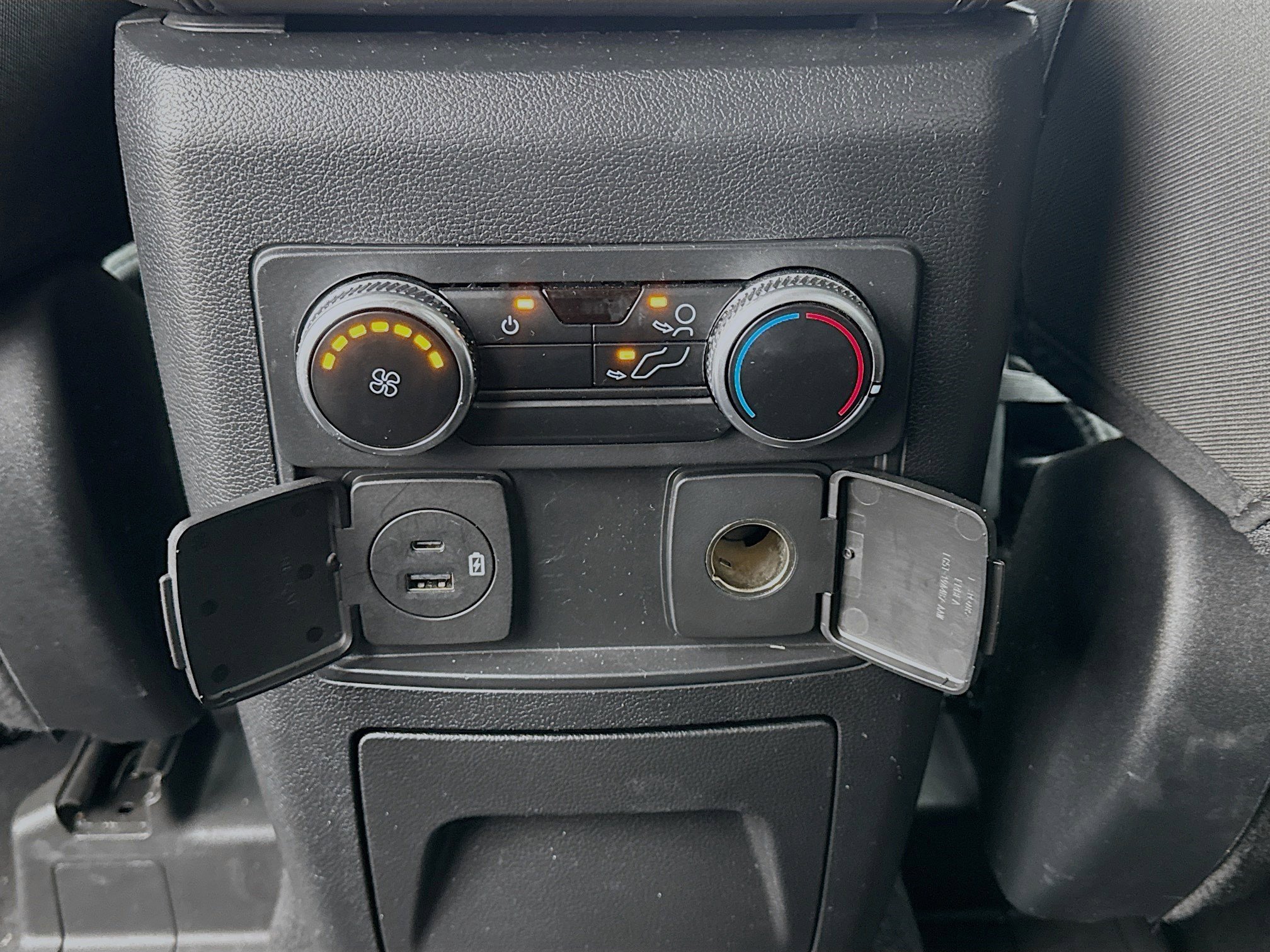 Used 2022 Ford Explorer XLT w/ Class IV Trailer Tow Package image 16