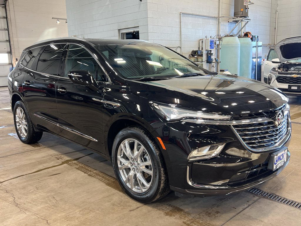 Used 2024 Buick Enclave Essence w/ Experience Buick Package image 6