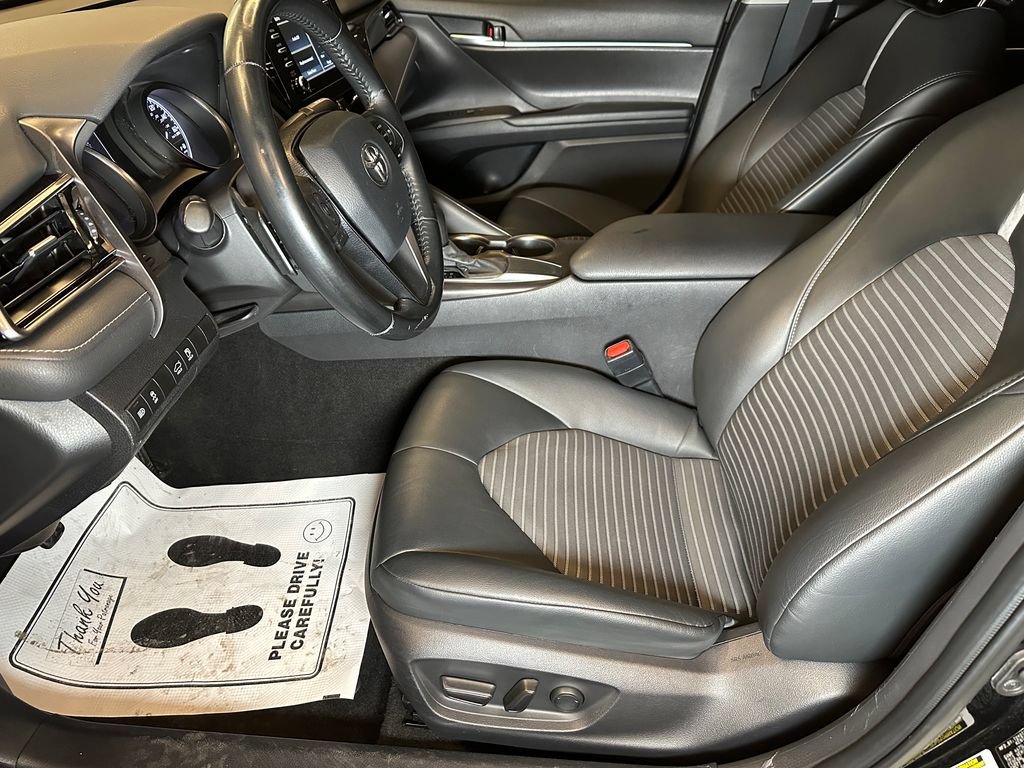 Used 2021 Toyota Camry SE FWD image 20