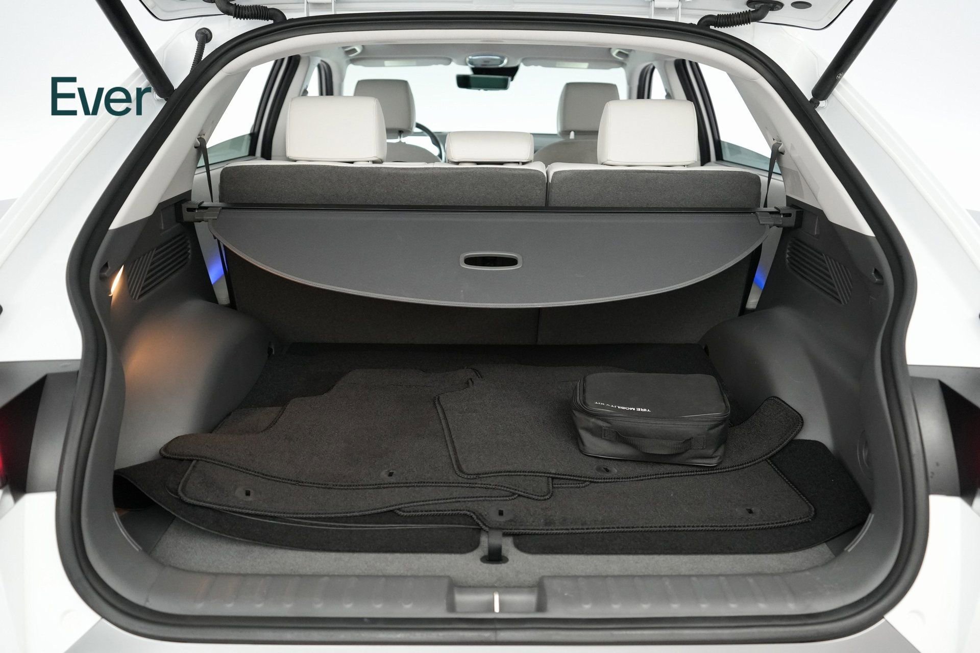 Used 2024 Hyundai Ioniq 5 Limited image 25