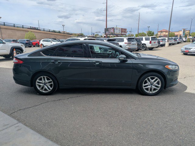 Used 2015 Ford Fusion SE image 6
