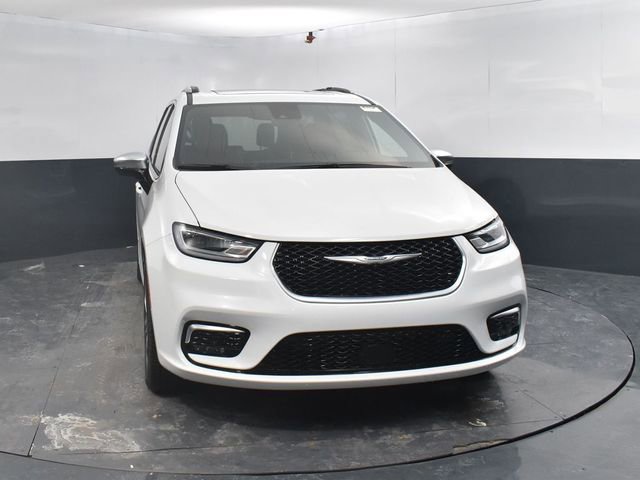 New 2026 Chrysler Pacifica Pinnacle image 2
