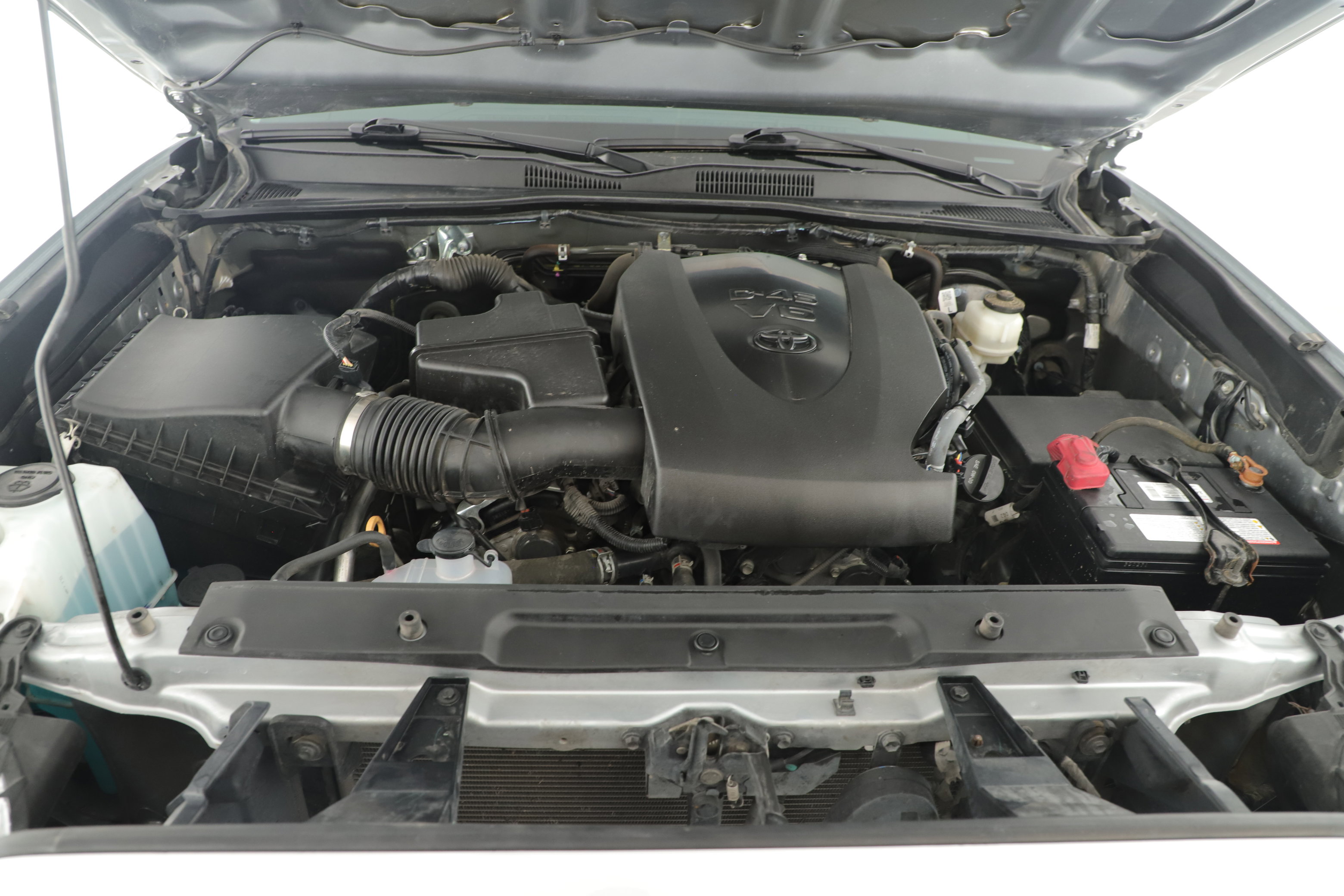 Used 2023 Toyota Tacoma SR image 6