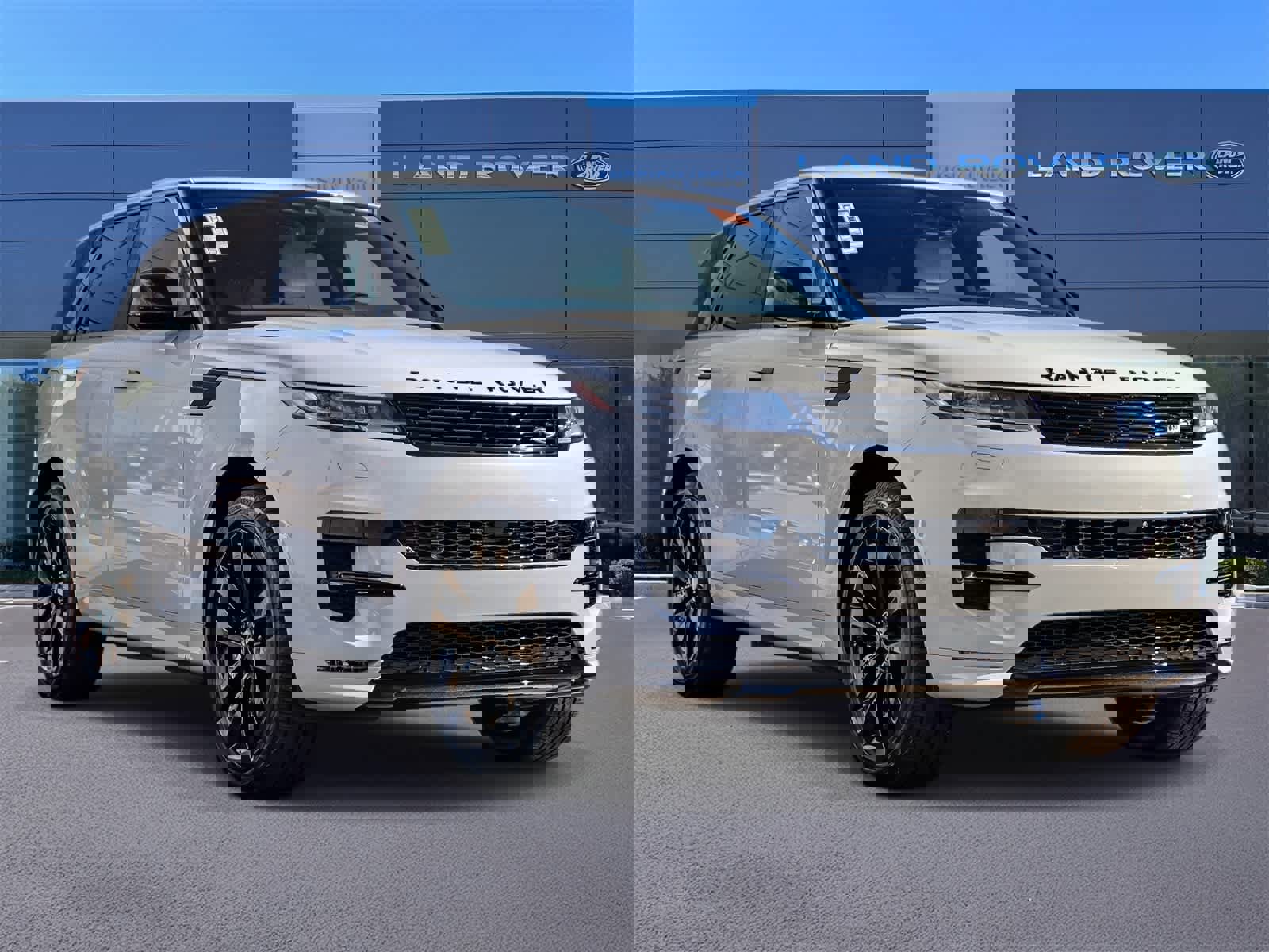 New 2026 Land Rover Range Rover Sport Dynamic SE image 3