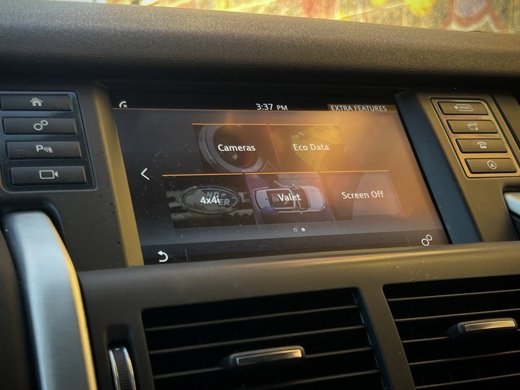 Used 2019 Land Rover Discovery Sport SE image 44