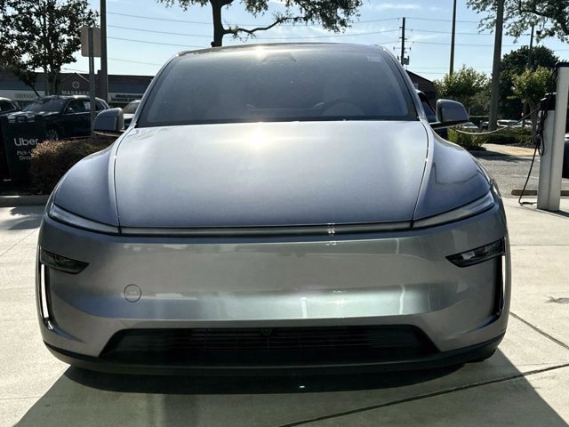 Used 2026 Tesla Model Y AWD image 8