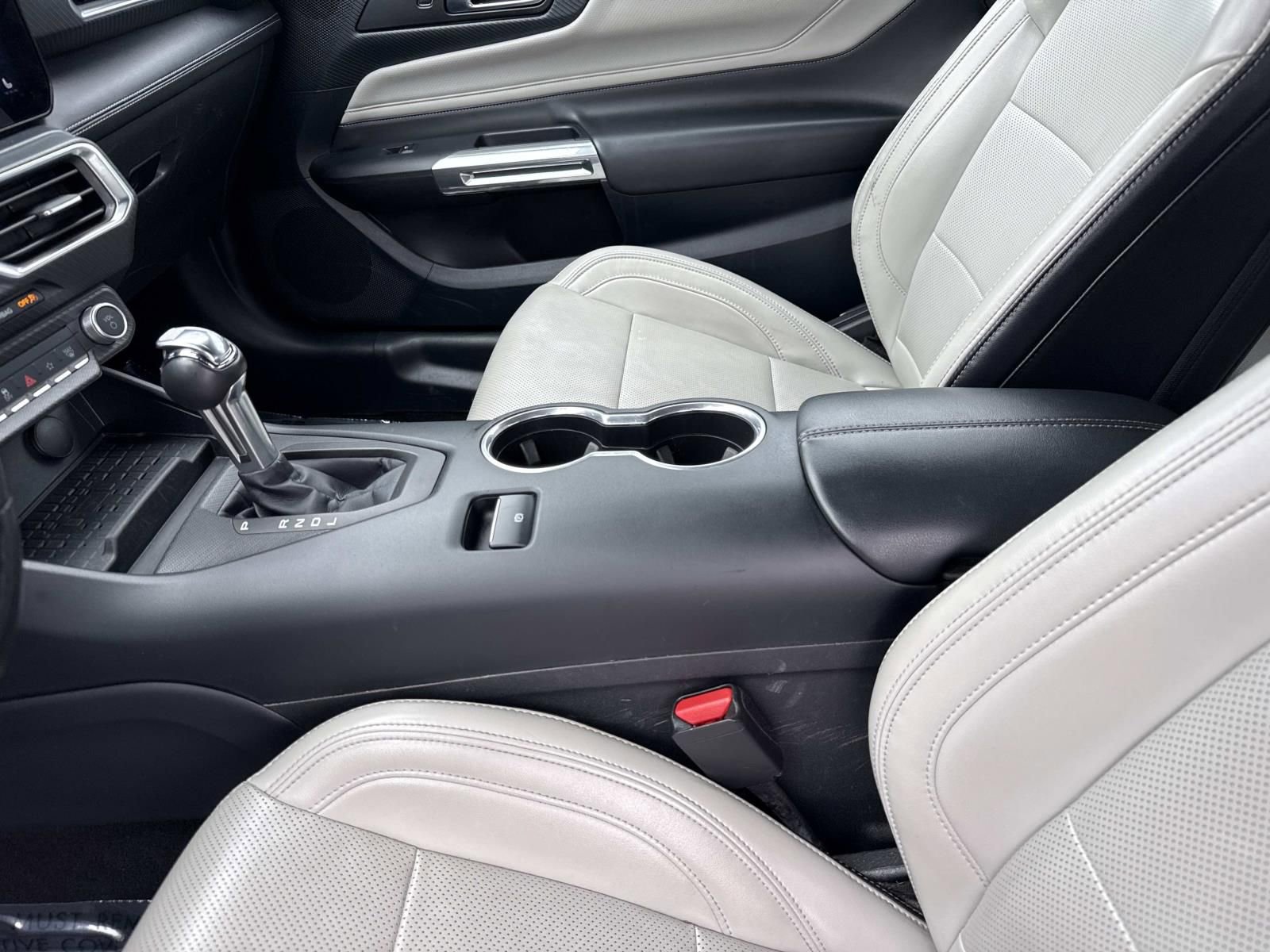 Used 2024 Ford Mustang Premium image 20