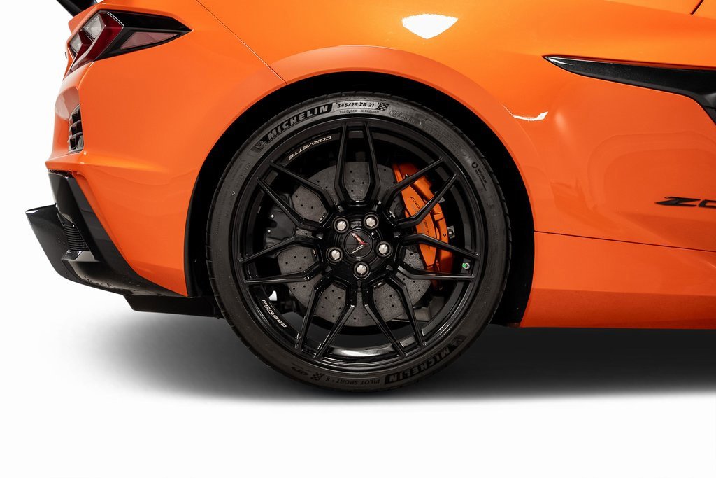 Used 2025 Chevrolet Corvette Z06 w/ Stealth Interior Trim Package image 32