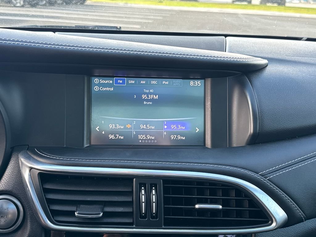 Used 2018 INFINITI QX30 Sport w/ Sport Leather Package image 18