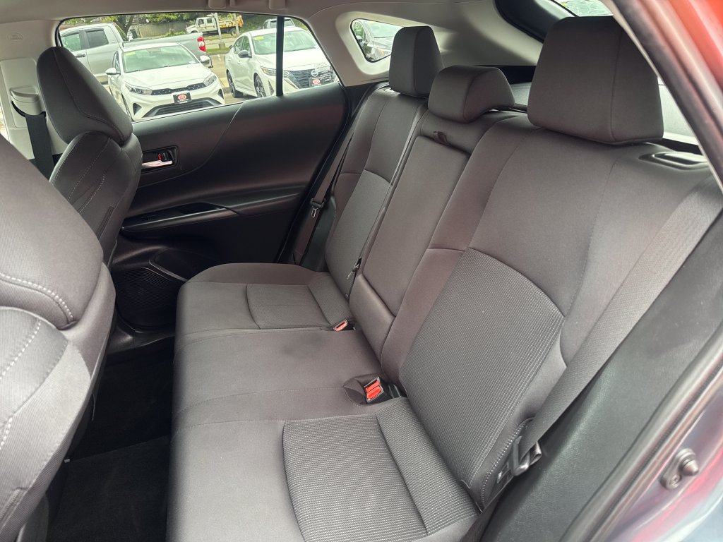 Used 2023 Toyota Venza LE AWD/4WD image 33