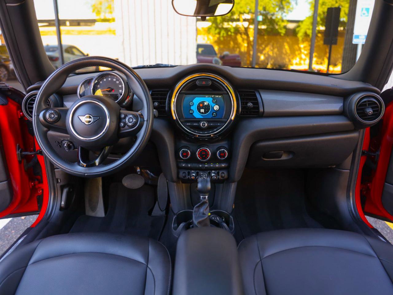 Used 2019 MINI Cooper 2-Door Hardtop FWD image 5